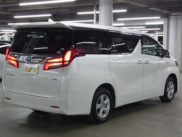 UZ0048429567_5_002.jpg