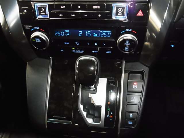 U00048190586_37_001.jpg