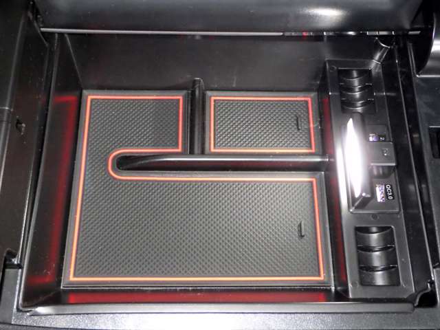 U00048070888_56_001.jpg