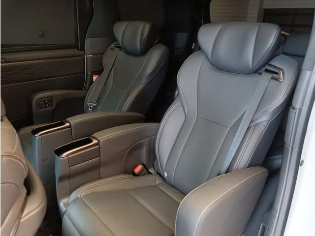 U00048574909_37_001.jpg