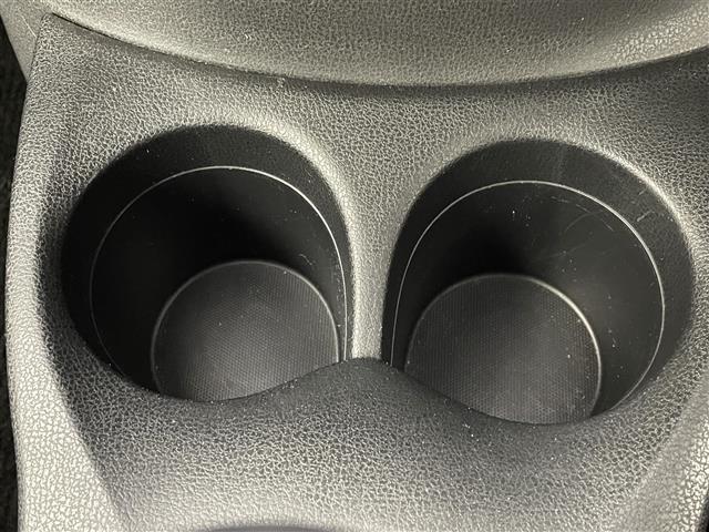 UZ0047947902_38_002.jpg