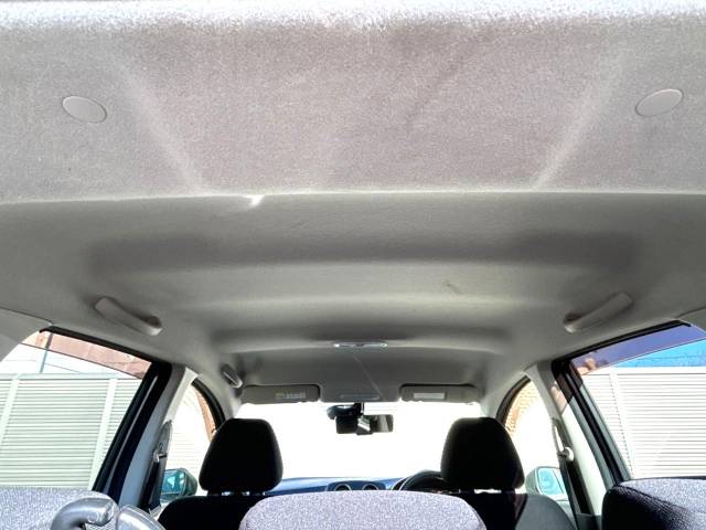 UZ0047674736_41_001.jpg