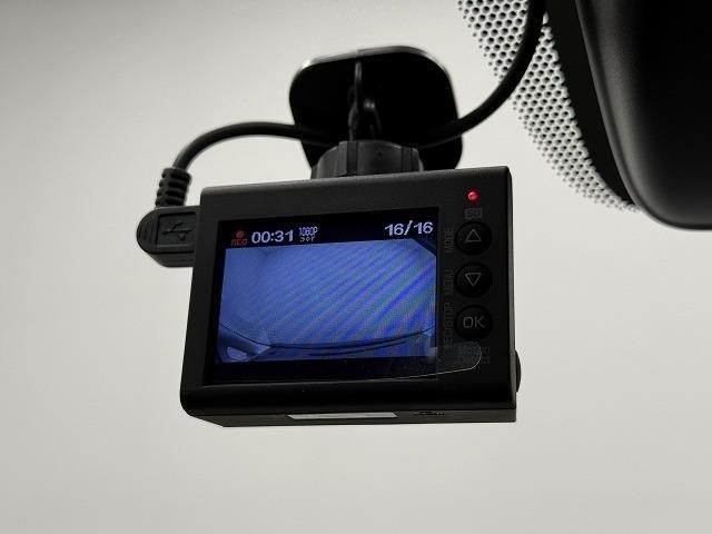 U00048362835_70_001.jpg