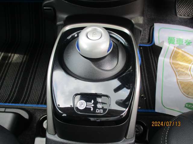 U00045901587_10_001.jpg