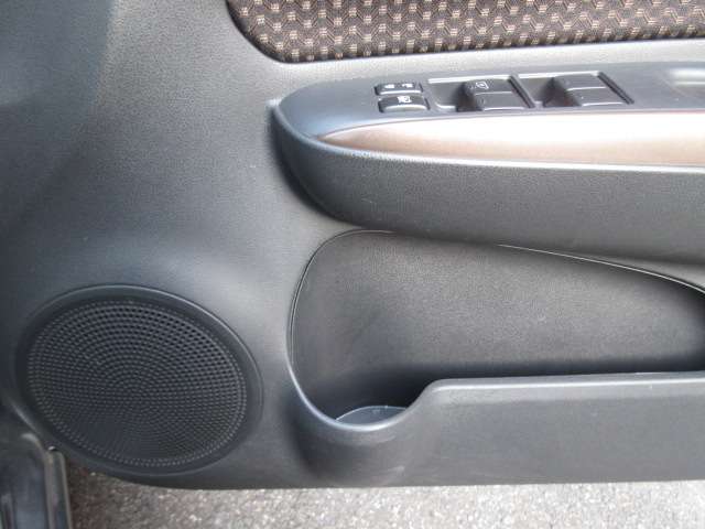 U00048426494_34_001.jpg