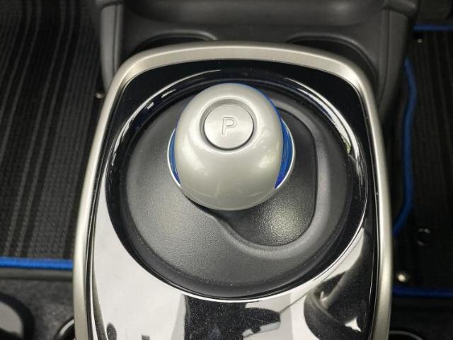 UZ0048302080_15_002.jpg