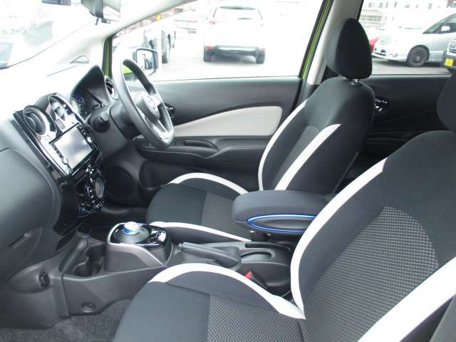 U00048554310_9_001.jpg