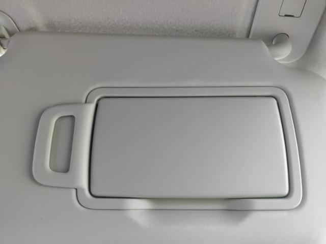 UZ0048134011_53_001.jpg