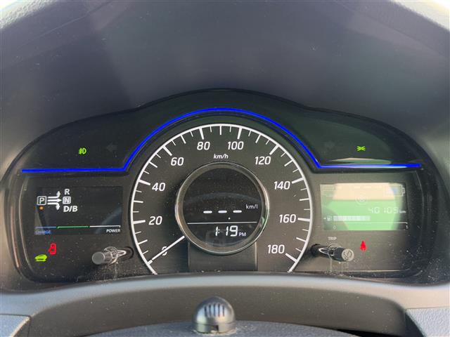 UZ0047836944_30_002.jpg