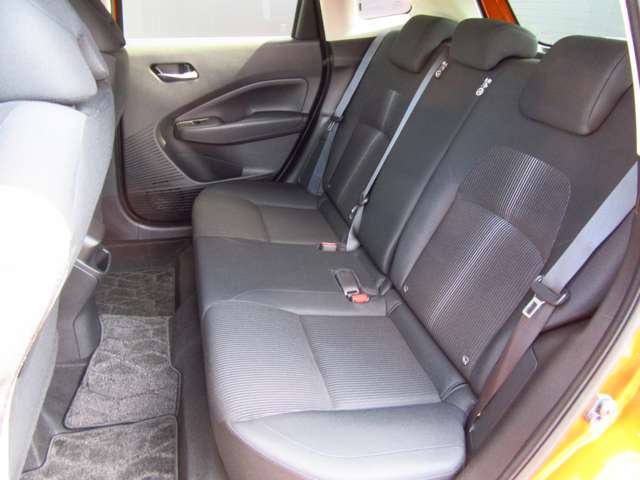 U00048625944_35_001.jpg