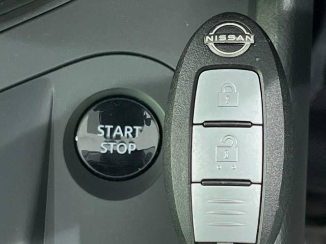 UZ0048152221_36_001.jpg