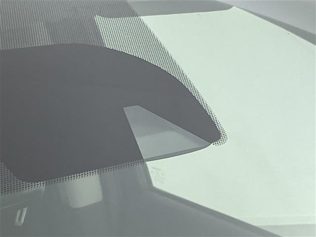 UZ0048449672_44_002.jpg