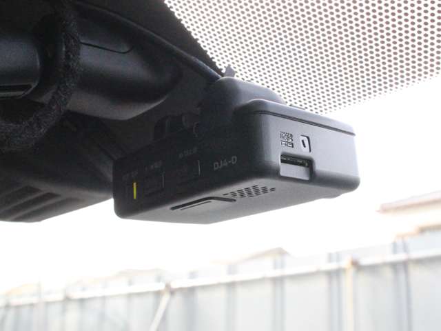 U00048333501_64_001.jpg