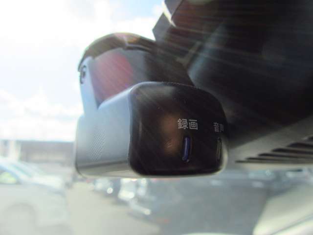 U00048524308_10_002.jpg