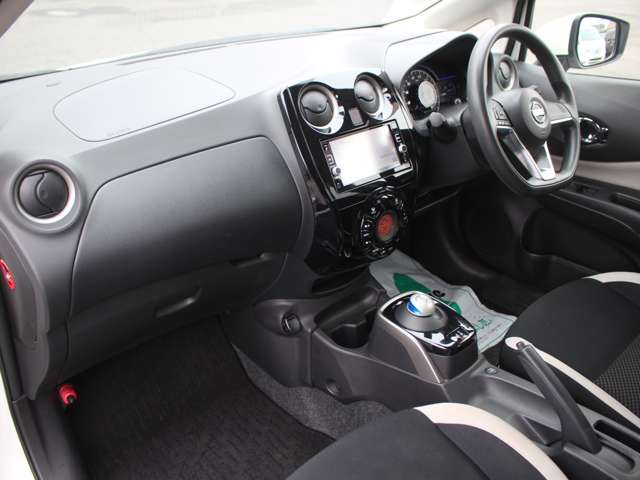 U00048100832_41_003.jpg