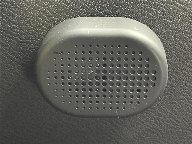 UZ0048131724_10_002.jpg