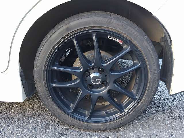 U00047768417_10_002.jpg