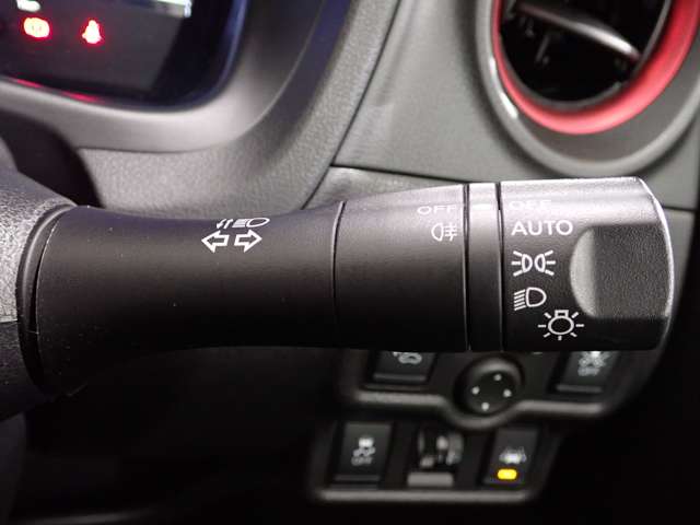 UJ0047227058_33_002.jpg