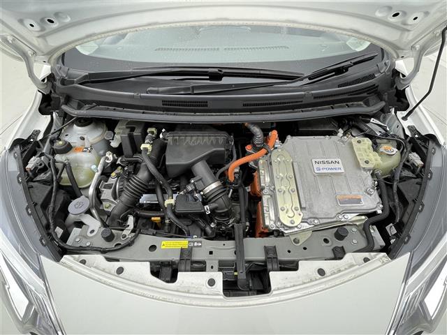 UZ0048086994_52_002.jpg