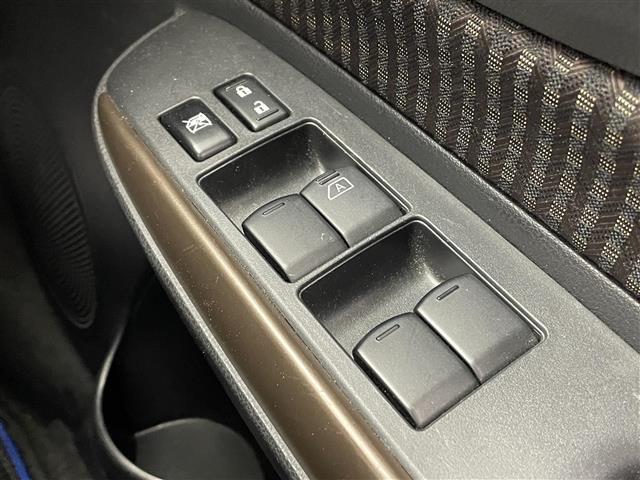 UZ0048086994_9_002.jpg