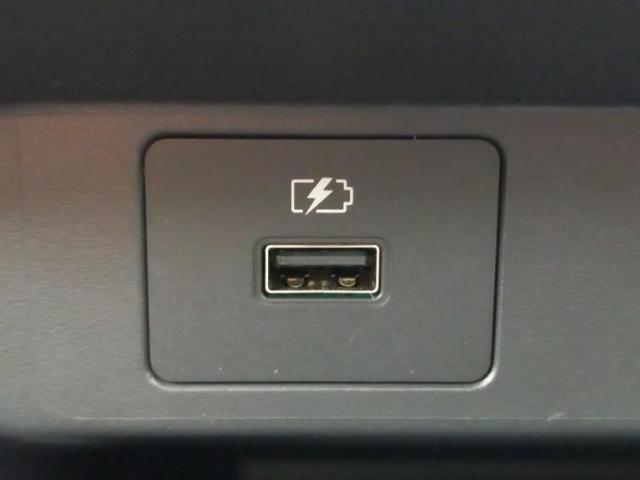 UZ0048084394_46_001.jpg