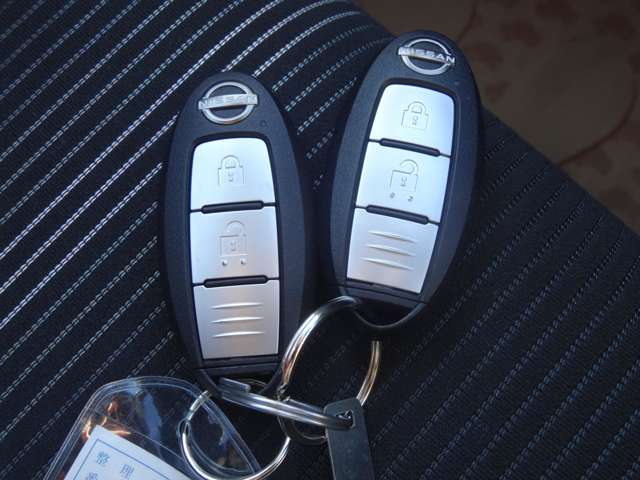 U00048154100_10_001.jpg