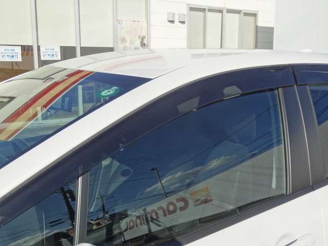 U00048154100_14_001.jpg