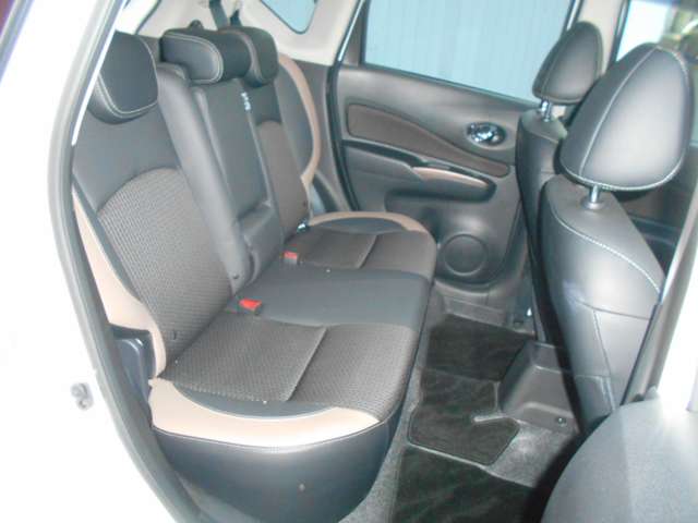 U00048093030_31_002.jpg