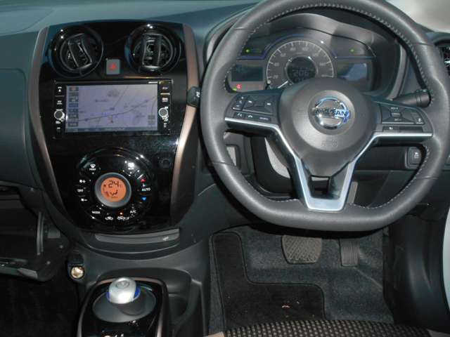 U00048093030_32_002.jpg