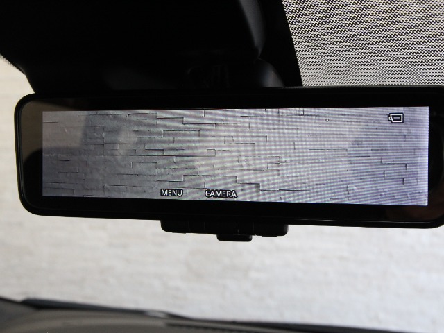 UZ0047774074_19_001.jpg