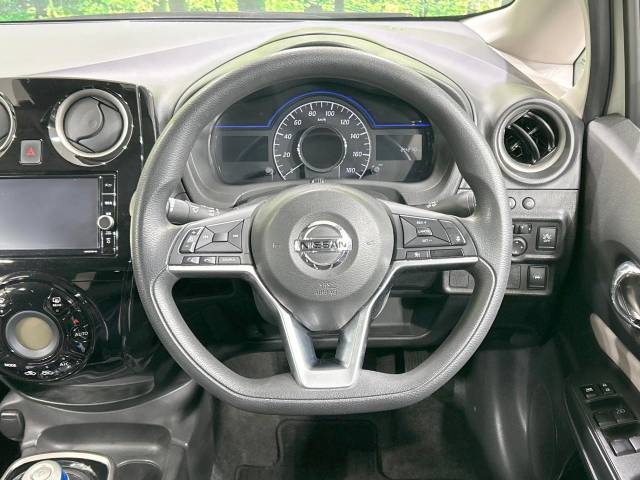 UZ0048409572_10_001.jpg