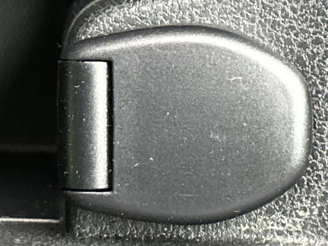 UZ0048280554_54_001.jpg