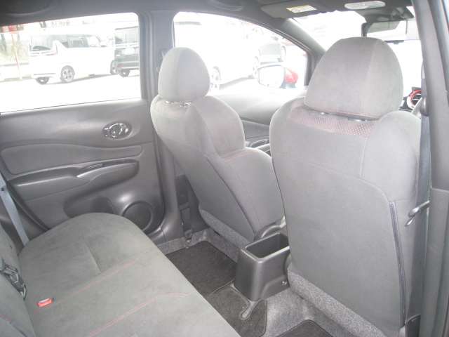 U00048212750_48_002.jpg