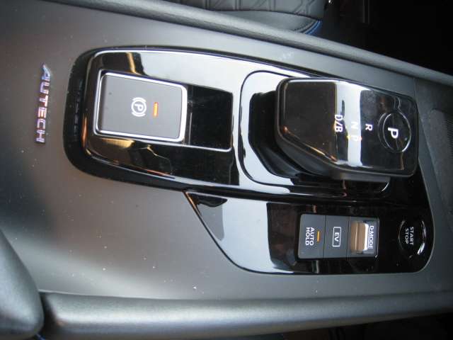 U00048173412_32_001.jpg