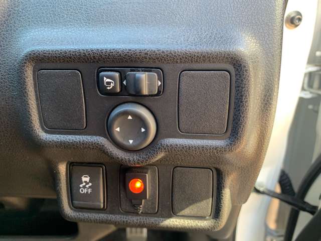 U00047225250_33_001.jpg