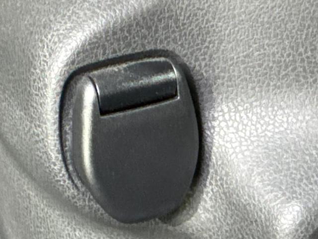 UZ0048263360_55_001.jpg