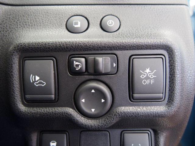 UJ0047699840_13_002.jpg