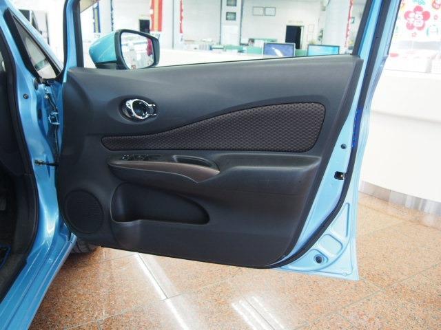 UJ0047699840_51_002.jpg