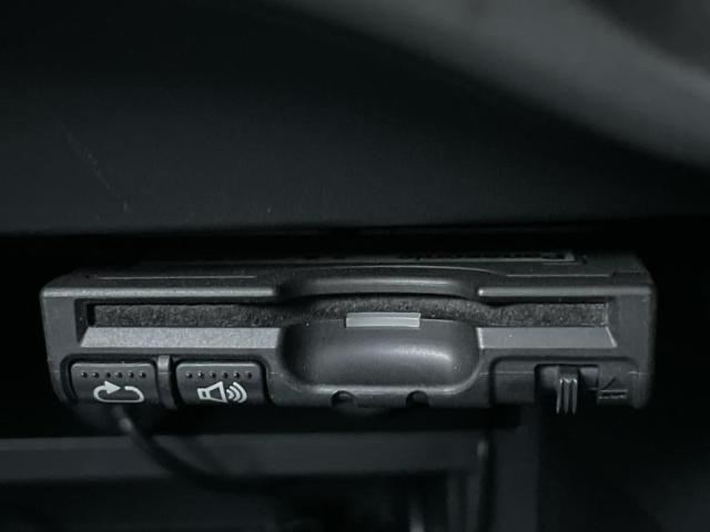 UZ0047900150_37_001.jpg