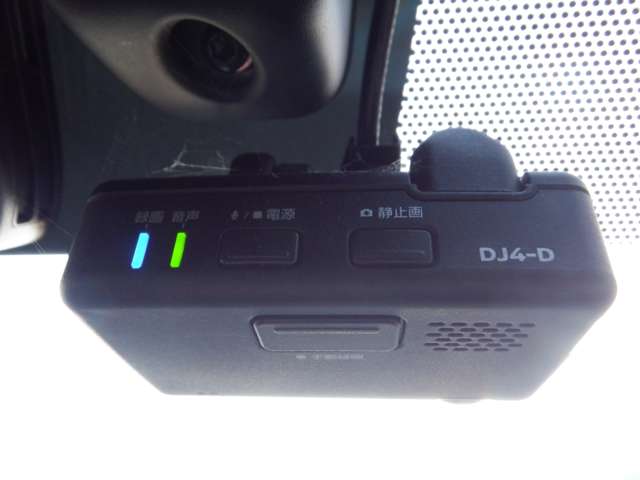 U00048225126_9_001.jpg