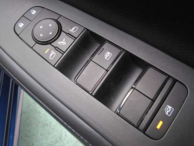 U00048302526_47_001.jpg