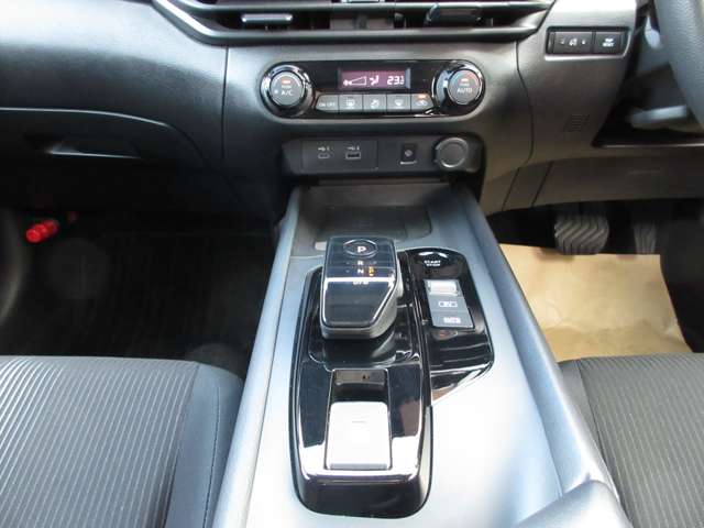 U00048134413_6_001.jpg
