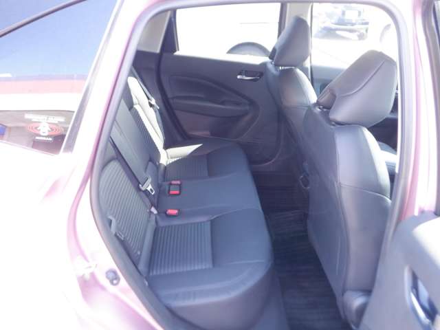 U00048314864_33_001.jpg
