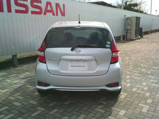 U00048168576_4_001.jpg