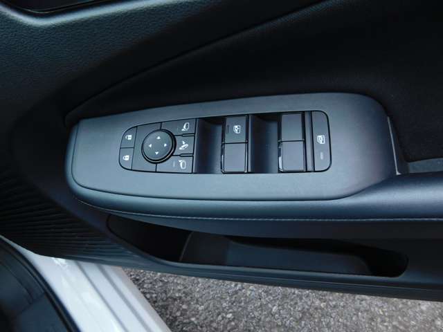 U00048376802_59_003.jpg