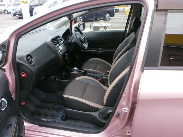 U00048478380_38_002.jpg
