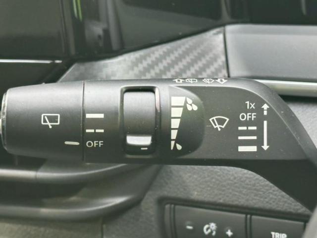 UZ0048485841_15_002.jpg