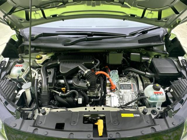 UZ0048485841_56_001.jpg