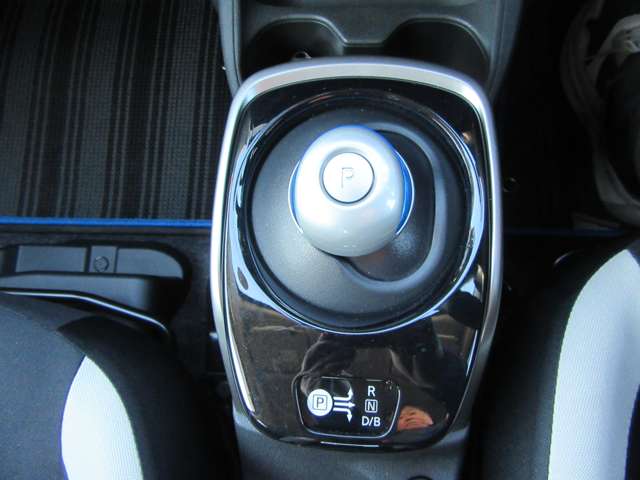 U00047676814_12_002.jpg