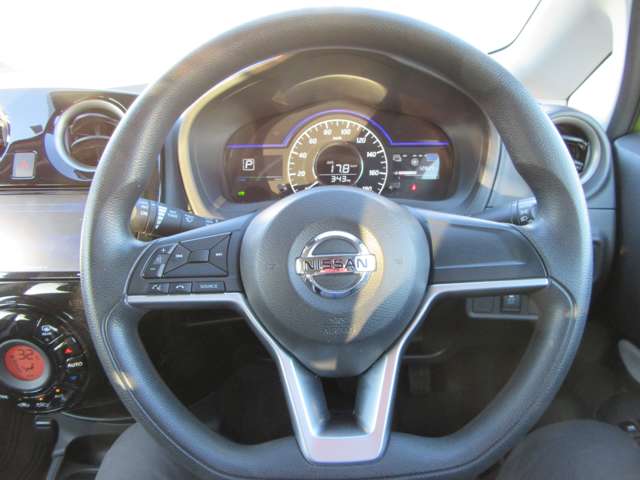 U00047676814_13_002.jpg